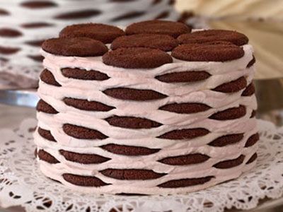 Magnolia Bakery\'s Strawberry Ice Box Cake Recipe