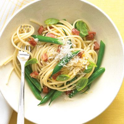 <p>Pancetta (Italian cured bacon) adds rich flavor to this pasta dish, which also features crisp-tender green beans and aromatic basil.</p>
<p><strong>Recipe: <a href="http://www.delish.com/recipefinder/spaghetti-pancetta-green-beans-basil-recipe-mslo0311" target="_blank">Spaghetti with Pancetta, Green Beans, and Basil</a></strong></p>
