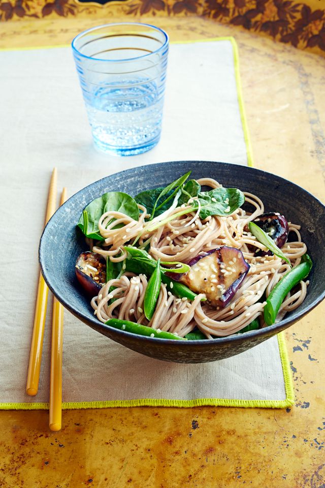 Sesame Soba Noodles with Mushrooms - Del's cooking twist