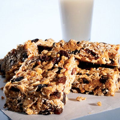 <p>This carbohydrate-rich bar — full of nuts, seeds, fruit, and oats — is a great grab-and-go pre-workout snack on mornings when you don't have time to digest a full meal.</p><br />
<p><b>Recipe: </b><a href="/recipefinder/peanut-energy-bars-recipe-9887" target="_blank"><b>Peanut Energy Bars</b></a></p>