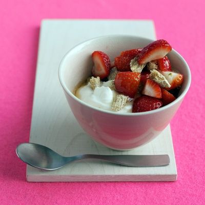 <p>Chunks of shredded wheat cereal add crunchy texture to this healthy breakfast. </p>
<p><strong>Recipe: <a href="http://www.delish.com/recipefinder/yogurt-strawberries-honey-recipe-mslo0814" target="_blank">Yogurt with Strawberries and Honey</a></strong></p>