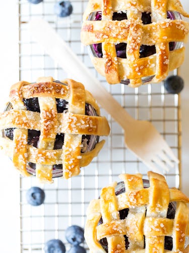 Food, Yellow, Cuisine, Ingredient, Baked goods, Dessert, Recipe, Pattern, Dish, Snack, 
