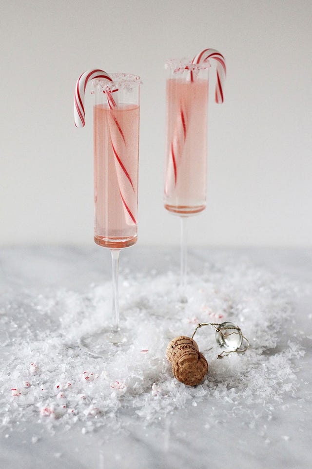 <p><br /><strong>Get the recipe from <a href="http://www.freutcake.com/in-the-kitchen/drinks-anyone/cocktail-friday-peppermint-white-christmas/" target="_blank">Freutcake</a>.</strong></p>
