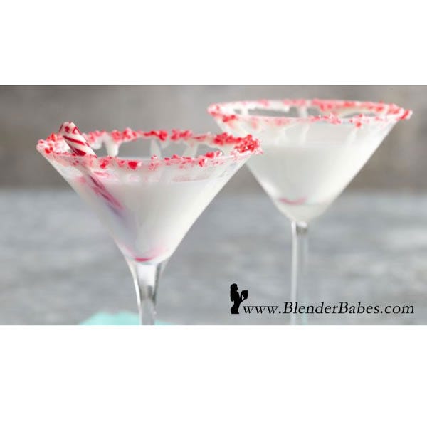 <p><br /><strong>Get the recipe from <a href="http://www.blenderbabes.com/all-the-rest-recipes/holidays-occasions/peppermint-alexander-cocktail-recipe/" target="_blank">Blender Babes</a>.</strong></p>