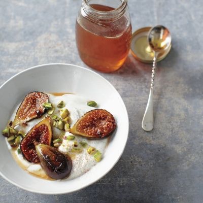 <p>Meet your go-to breakfast of the season. A light dusting of cinnamon adds just the right finish. </p>
<p><strong>Recipe: <a href="http://www.delish.com/recipefinder/honey-caramelized-figs-yogurt-recipe-mslo0814" target="_blank">Honey-Caramelized Figs with Yogurt</a></strong></p>