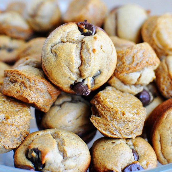 Food, Finger food, Sweetness, Cuisine, Baked goods, Snack, Dessert, Biscuit, Recipe, Cookies and crackers, 