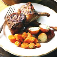 Tender rib chops take only a few minutes per side to cook but are elegant enough to serve to company. Coat them with just the garlic and oil, or try one of our herb variations.<br /><br />
<b>Recipe: <a href="/recipefinder/lamb-chops-garlic-olive-oil-recipe-7784"target="_new">Lamb Chops with Garlic and Oil</a></b>