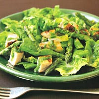 Grilled-Chicken-and-Asparagus Salad with Parsley Pesto