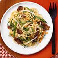 Stir-Fried Noodles and Pork