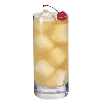 <p>Revive the charm of this classic cocktail, which became popular more than 100 years ago.</p><br /><p><b>Recipe:</b> <a href="/recipefinder/tom-collins-drink-recipe" target="_blank"><b>Tom Collins</b></a></p>