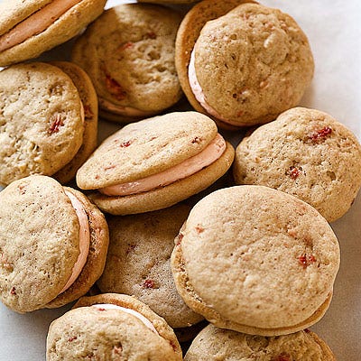 200902 omag food whoopie pie 400x400