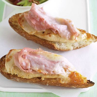 <p>These sophisticated sandwiches are familiar enough for children. The chicken can be marinated the night before and broiled the day of.</p><br /><p><b>Recipe:</b> <a href="/recipefinder/apricot-cheddar-chicken-melt-recipe" target="_blank"><b>Apricot-and-Cheddar Chicken Melt</b></a></p>