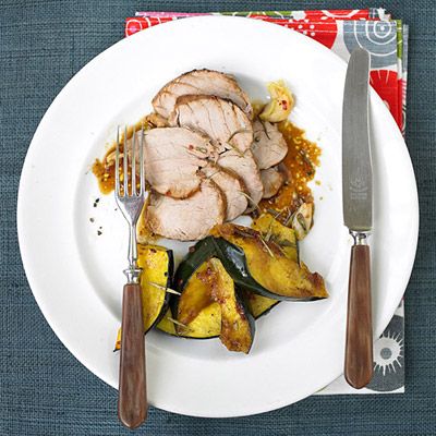 <p>A mere five ingredients (not counting salt and pepper) and 15 minutes of prep will yield this light, yet satisfying, low-carb meal. Squash provides heaping helpings of nutrients to accompany the low-fat pork.</p><br /><p><b>Recipe: <a href="/recipefinder/roast-pork-tenderloin-acorn-squash-recipe" target="_blank">Roast Pork Tenderloin with Acorn Squash</a> </b></p>