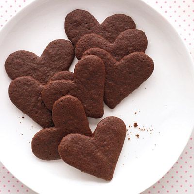 <p>These crisp, delicate cookies have less than 50 calories each, making them a romantic gesture that's kind for your waistline, too.</p><br /><p><b>Recipe: <a href="/recipefinder/chocolate-sweet-hearts-recipe">Chocolate Sweet Hearts</a> </b></p>