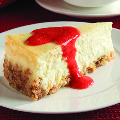 Passover Cheesecake with Strawberry Sauce