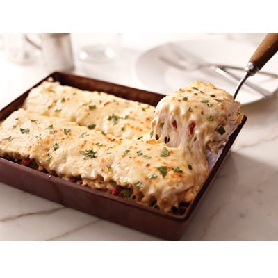 Creamy White Chicken and Artichoke Lasagna