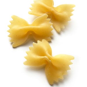 <p>Commonly referred to by its bowlike shape, this dried semolina pasta is called <i>farfalle</i> in Italian, which means "butterflies." It's ideal with tomato sauces or mixed with peas and a cream sauce, and it stands up well in cold pasta salads. </p><br />
<p><a href="/search/fast_search_recipes?search_term=bow+ties"><b>Find recipes with bow tie pasta</b></a></p>