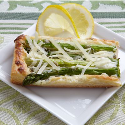 Asparagus and Parmesan Cream Pastry
