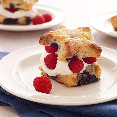 Star-Shaped Blueberry Shortcakes