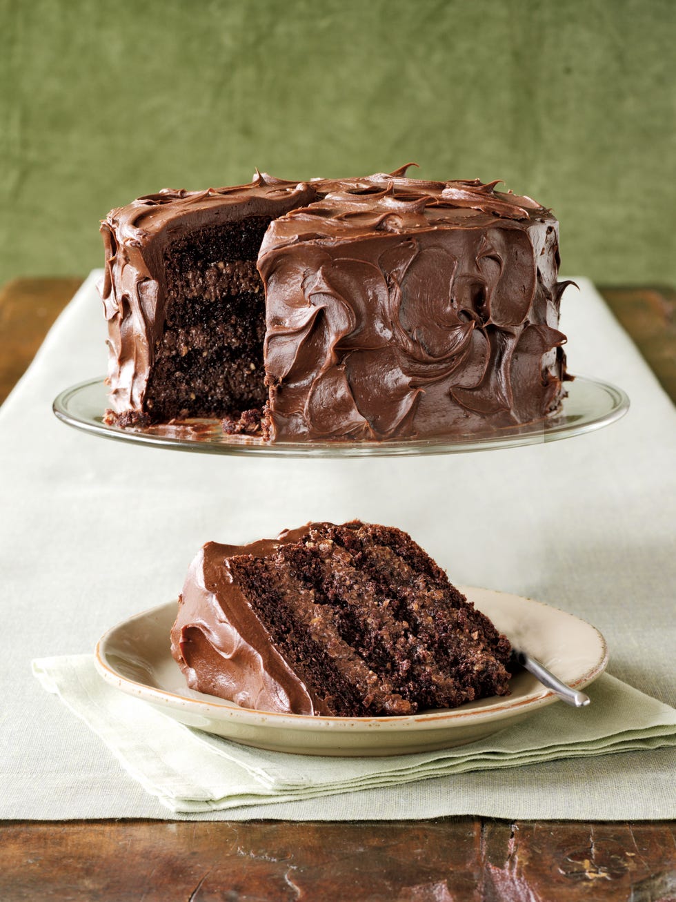 You can cut your cooking time and still create a memorable dessert with a little help from a few premade ingredients: cake mix, mayonnaise, and frosting. This recipe is adapted from Hellmann's Super-Moist Chocolate Mayo Cake.