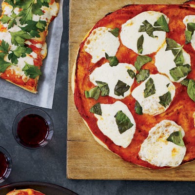 We make this divine Italian classic with fresh mozzarella and hand-torn basil leaves. You can also make this Margherita pizza with our Whole Wheat or Thick Crust pizza doughs.