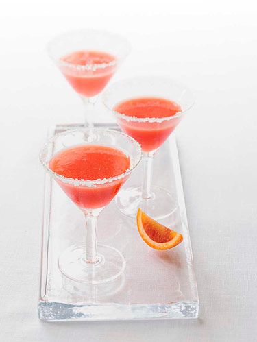 <p>This flavorful citrus fruit adds a dramatic ruby red color to recipes both sweet and savory.</p>
<p><strong>Recipe:</strong> <a href="../../../recipefinder/blood-orange-margaritas-rbk0208" target="_blank"><strong>Blood Orange Margaritas</strong></a></p>