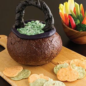 Spooky-Spinach-Dip-in-Bread-Bowl-Cauldron-Recipe