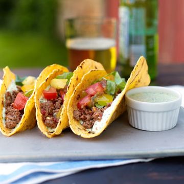 <p>These lamb tacos are easy to prepare and even easier to assemble!</p><p><b>Recipe:</b> <a href="/recipefinder/lamb-tacos-herbed-yogurt-heirloom-tomatoes-recipe-rbk0812" target="_blank"><b>Lamb Tacos with Herbed Yogurt and Heirloom Tomatoes</b></a></p>