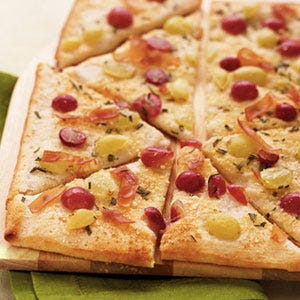 Grape-Pizza-Recipe Grape-Pizza-Recipe