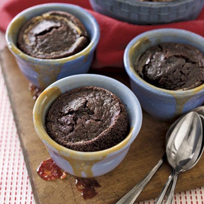 In this variation on our Basic Chocolate Cake, warm caramel sauce spooned into a ramekin's base results in a cake with an irresistibly gooey surprise.
<br /><br />
<b>Recipe: <a href="/recipefinder/warm-chocolate-caramel-cakes-38">Warm Chocolate and Caramel Cakes</a></b>
