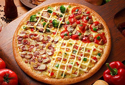 Domino's Japan Giant Quattro Pizza