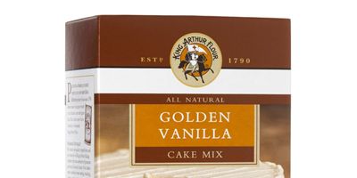 <p><b>First Place: King Arthur Flour All-Natural Golden Vanilla Cake Mix</b> ($4.95 for two 9-inch rounds)</p> 
<p>Tasters loved the King's cake for its not-too-sweet, homemade flavor with a hint of maple, although some found the texture to be a tad dry and "a little gritty." This cake mix is available at grocery stores and through King Arthur Flour — the Baker's Catalogue. (<a href="http://www.kingarthurflour.com" target="_blank">kingarthurflour.com</a>)</p>
<p>320 calories and 16 grams of fat (6 grams of saturated fat) per 1/14th of a baked cake</p>