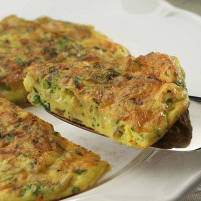 <p>Whip up this simple, tasty omelet when the refrigerator is almost bare. Frozen hash browns are perfect for such occasions — just look for a brand with little or no fat.</p><br />
<p><b>Recipe: </b><a href="/recipefinder/mexican-potato-omelet-recipe-5228" target="_blank"><b>Mexican Potato Omelet</b></a></p>