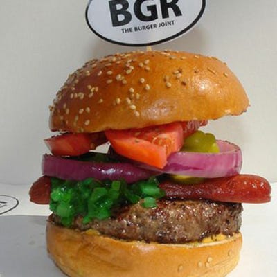 Food, Finger food, Cuisine, Ingredient, Produce, Sandwich, Vegetable, Bun, Dish, Fast food, 