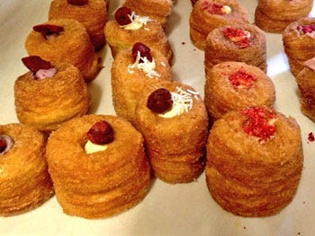 MoVida Bakery Dossant