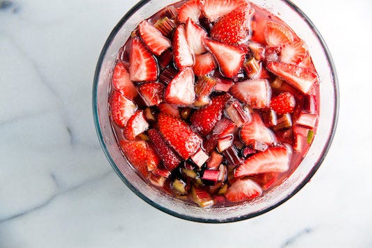 Food, Produce, Sweetness, Fruit, Natural foods, Strawberry, Strawberries, Ingredient, Superfood, Alpine strawberry, 