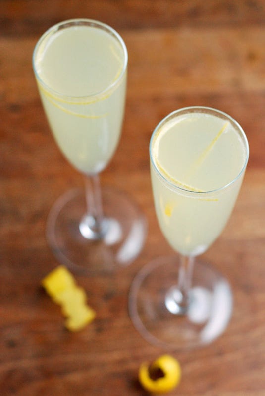 Drink, Glass, Tableware, Drinkware, Fluid, Alcoholic beverage, Cocktail, Ingredient, Classic cocktail, Liqueur, 