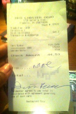 Red Lobster Waitress Gets 10 000 Tip Racial Slur Receipt