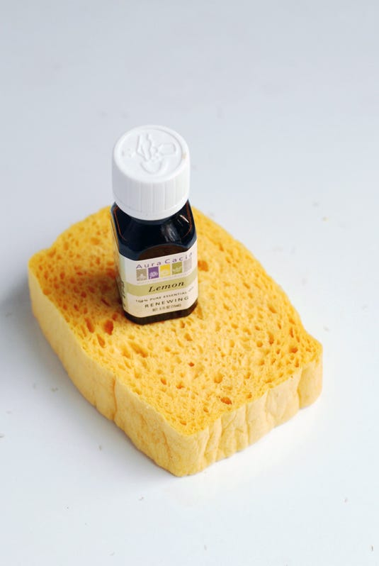 Food, Ingredient, Cuisine, Baked goods, Bread, Snack, Gluten, Finger food, Dish, Sliced bread, 
