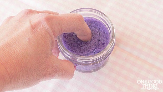 Finger, Skin, Lavender, Violet, Purple, Magenta, Thumb, Chemical compound, 