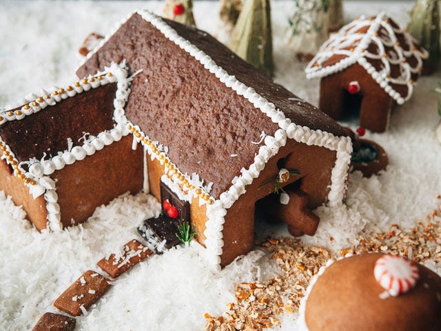 Brown, Winter, Gingerbread house, House, Food, Dessert, Gingerbread, Sweetness, Home, Christmas decoration, 