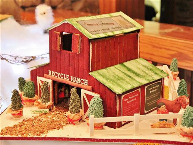 Toy, Scale model, Christmas, Produce, Cottage, Dollhouse, Natural foods, Fruit, 