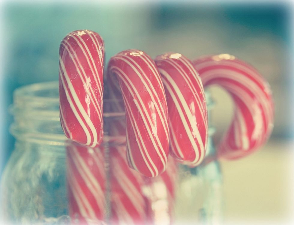 Candy Cane Decorations - Last Minute Candy Cane Ideas