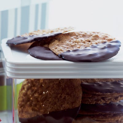 <p>Baked thin and crisp then dipped in melted chocolate, these elegant cookies are ready in less than 20 minutes (plus a few minutes for cooling). Use a food processor to finely chop the pecans, which give these cookies their crunchy texture.</p> <p><b>Recipe:</b> <a href="http://gogonow.org/recipefinder/pecan-lace-cookies-rbk1207%22 target="_blank"><b>Pecan Lace Cookies</b></a></p>
<p><strong>Related: <a href="http://gogonow.org/recipes/cooking-recipes/pecan-cookie-recipes%22 target="_blank">Delectable Pecan Cookie Recipes</a></strong></p>