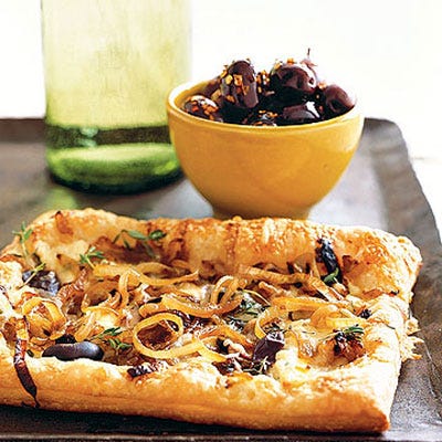 Rich Gruyère cheese and caramelized onions top this flaky pastry.
<br /><br />
<b>Recipe: <a href="/recipefinder/caramelized-onion-gruyere-tarts-3172"target="_new">Caramelized-Onion and Gruyère Tart</a></b>