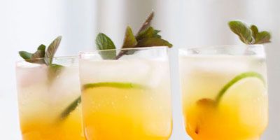 <p>Passion fruit mojito mix and white rum make a casual cocktail your guests will enjoy.</p><p><b>Recipe: <a href="http://www.delish.com/recipefinder/passion-fruit-mojitos" target="_blank">Passion Fruit Mojitos</a> </b></p>