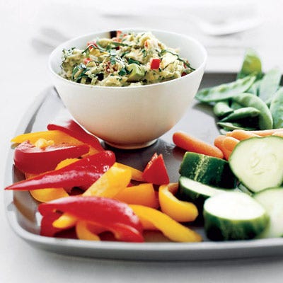 <p>Creamy mashed kidney beans add flavor and cut fat from this lean version of guacamole — all the better to maintain your movie-star figure. Ready in only 15 minutes, this skinny yet sumptuous dish can be created right before guests arrive.</p><br /><p><b>Recipe:</b> <a href="/recipefinder/guiltless-guacamole" target="_blank"><b>Guiltless Guacamole</b></a></p>