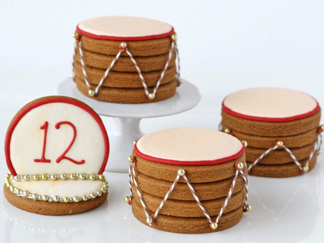 Brown, Red, Beige, Maroon, Tan, Dessert, Cake, Peach, Circle, Baked goods, 