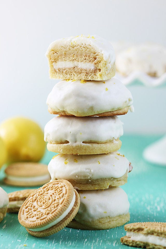 <p>Not only is that a delicious stuffed cookie. It's an <em>iced</em> delicious stuffed cookie.</p>
<p><strong>Get the recipe from <a href="http://lecremedelacrumb.com/2014/07/golden-oreo-stuffed-lemon-cookies.html" target="_blank">Creme de la Crumb</a>.</strong></p>