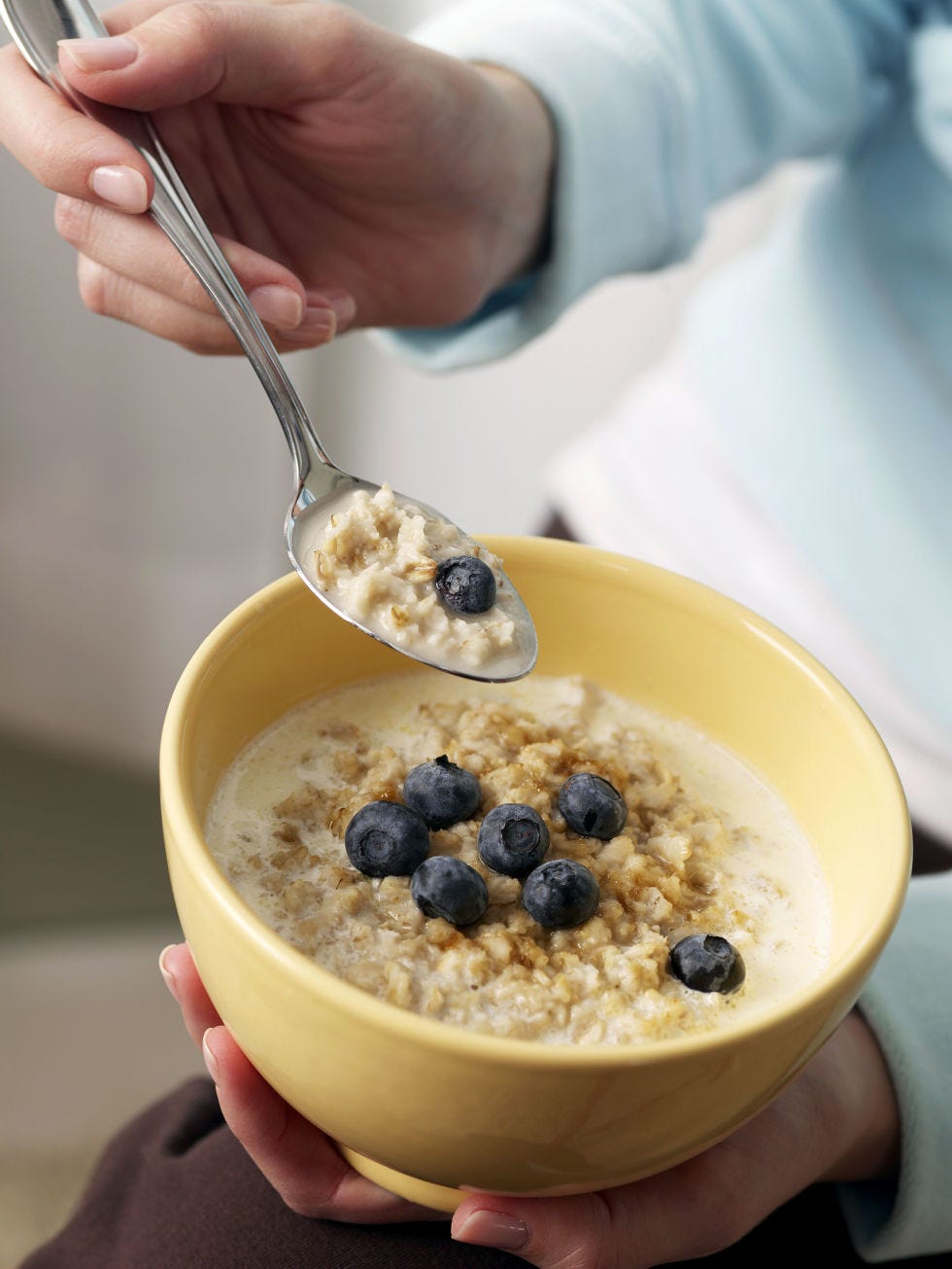 7 A.M. Goal: Feel full <p>Are you hungry when your alarm goes off? Good! "That's a sign that your metabolism is revved up," says Anderson. And eating, rather than skipping breakfast, is associated with <a href="http://www.womansday.com/health-fitness/diet-weight-loss/how-to-speed-up-your-metabolism" target="_self">better metabolism</a> and health, she says. Eat within an hour of waking up and aim for a balance of complex carbs, fats and protein, which helps control your appetite throughout the morning, according to <a href="http://ajcn.nutrition.org/content/97/4/677.abstract" target="_blank">research from the University of Missouri-Columbia</a>. Some suggestions: oatmeal topped with peanut butter and berries or whole-wheat toast topped with Cheddar and avocado. </p>